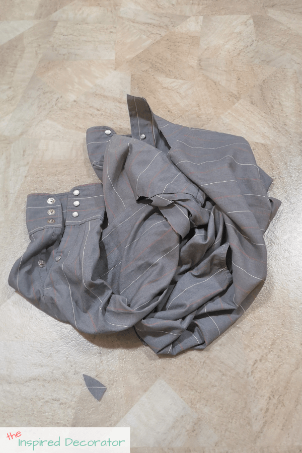 Keep the cut off material to create a pillow flap covering later.